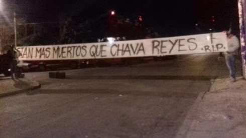 De muy mal gusto: Atlas intenta amedrentar a Chivas con mantas