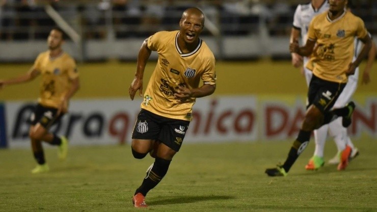 Más hincha de River imposible: la burla de Carlos Sánchez a Boca en Instagram