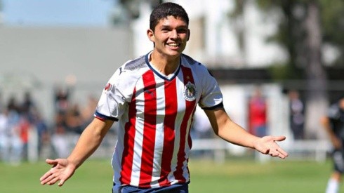 Lo llamaron "gordito" y ahora es la gran promesa de Chivas