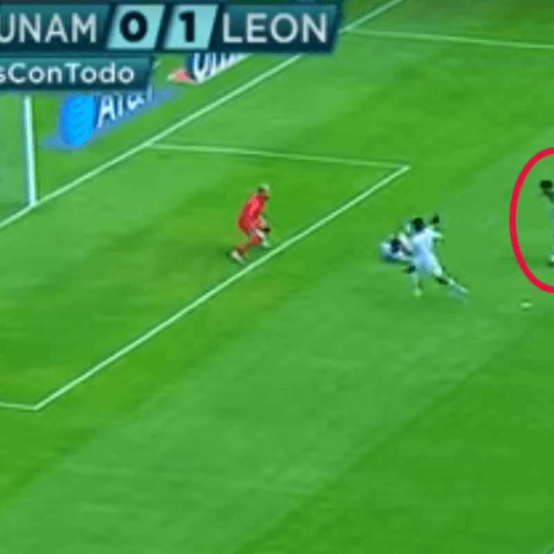 Freno, amago y otro golazo de Mena para León