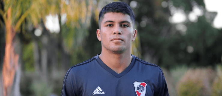 EL SICARIO. Robert Rojas, el nuevo defensor de River (Foto: Olé).