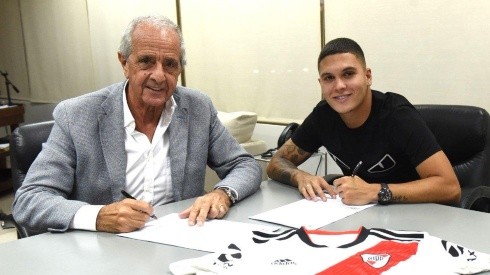Respira todo River: Quintero firmó y renovó contrato hasta 2022