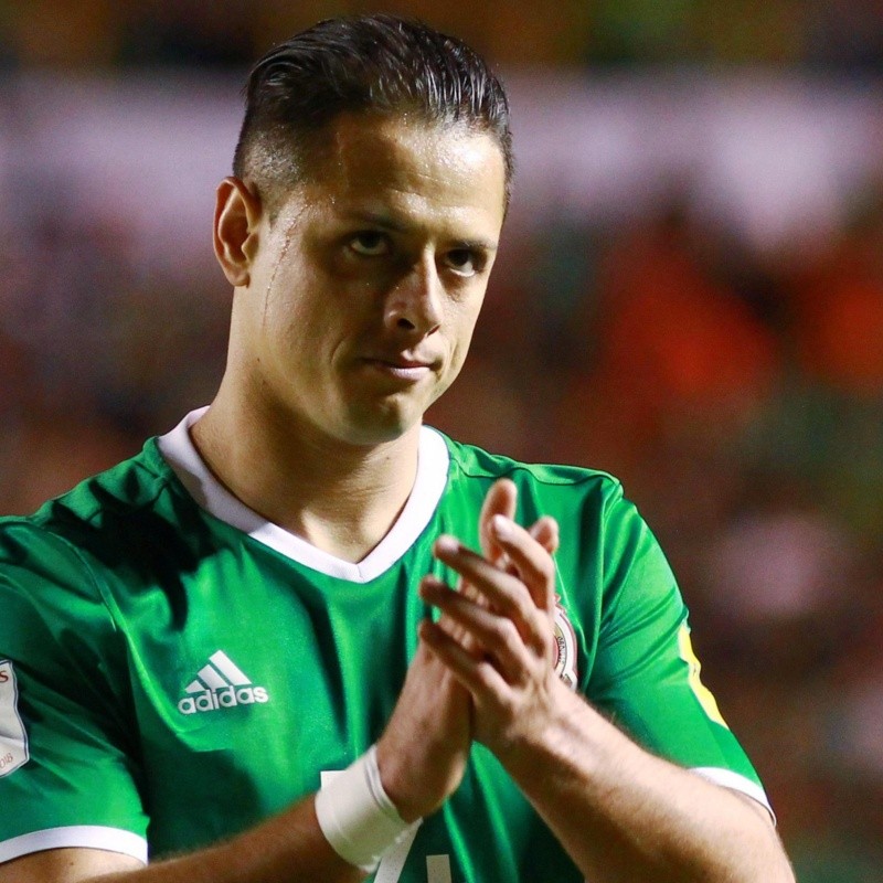 ¿Chicharito se pela en la lucha contra el cáncer?