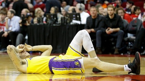 Los Lakers son un hospital: La lesión de Lonzo Ball lo tendrá fuera el resto del año