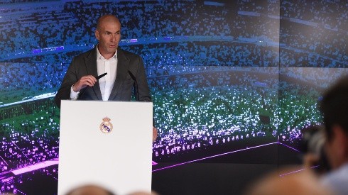Foto de Zinedine Zidane en su presentación.