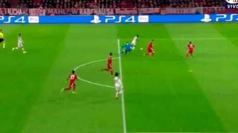 Mané humilló a Neuer y la picó de lejos para el 1 a 0 del Liverpool