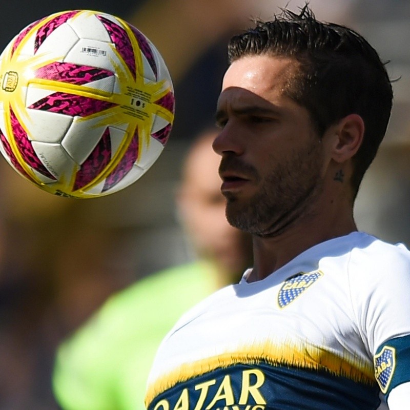 Gago recibió la primera propuesta para pensar en el futuro