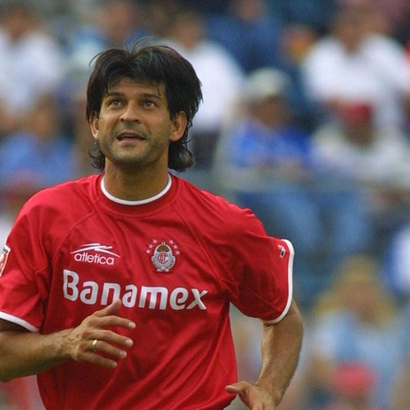 Felíz cumpleaños, José: Toluca homenajeó a Cardozo con el recuerdo de su golazo frente al América