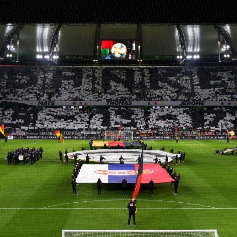 El homenaje de la hinchada alemana a los 3 campeones que 'retiró' Löw