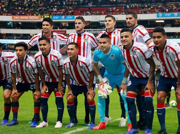 Chivas planea enfrentar a clubes Europeos en una gira por el continente