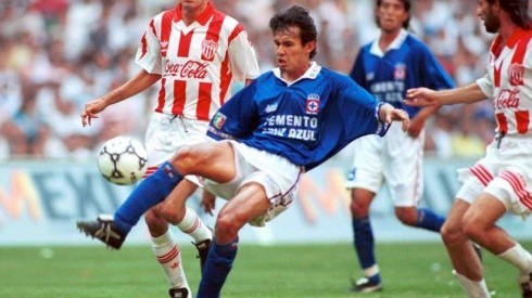 El otrora defensor jugó por Cruz Azul entre 1994 y 2002