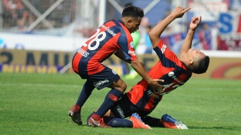 Herrera celebra el gol del empate. (Foto:Gimnasia)