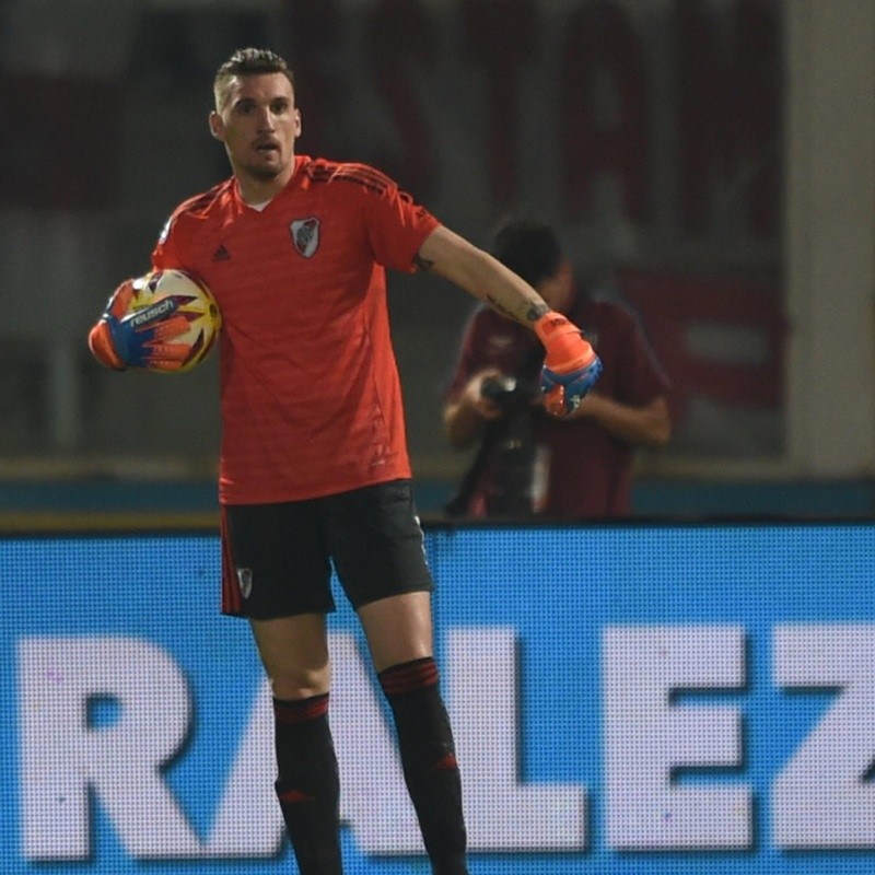 Armani estaría en duda para el partido de Copa Libertadores vs. Internacional