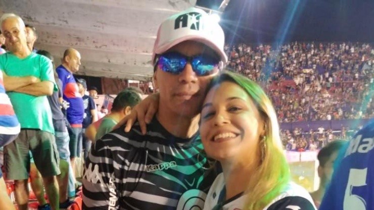 Pablo Lescano fue a la cancha de Tigre y alegró a una hermosa fanática con una foto ATR