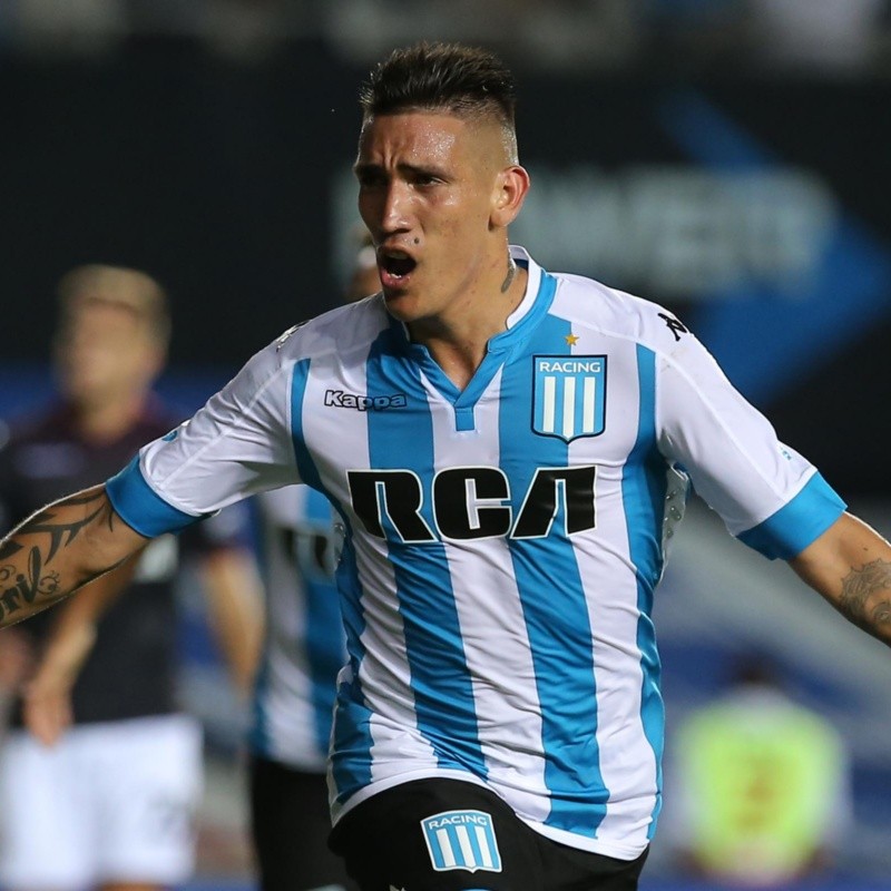 La cuenta de Racing le respondió a Centurión