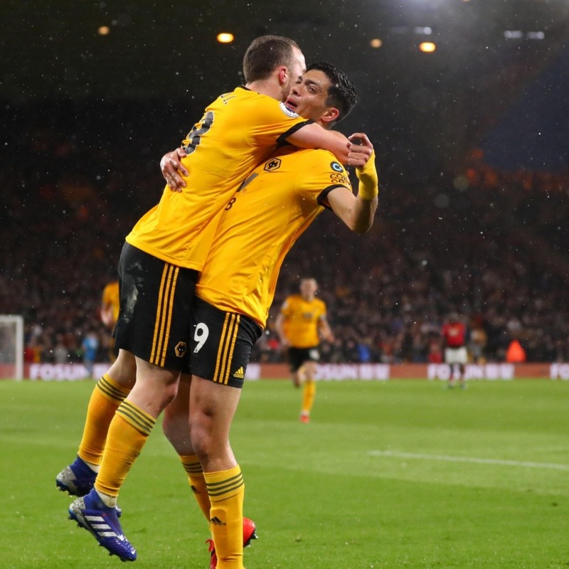 Gracias a Raúl Jiménez, Wolverhampton venció al Manchester United