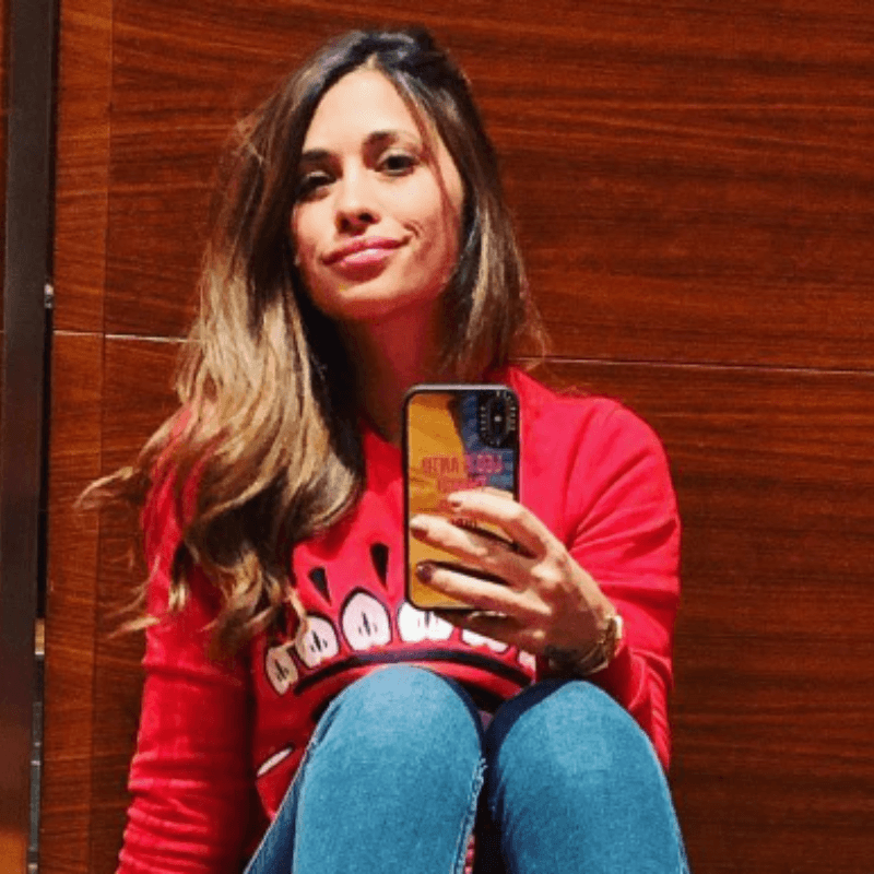 Antonella Roccuzzo mostró en Instagram que recibió un regalo y no de Messi