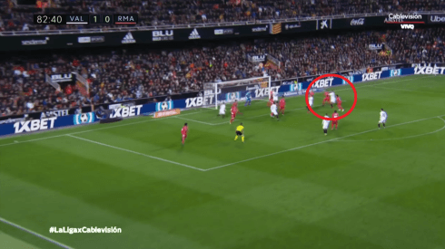 A lo Sergio Ramos: Garay saltó más que nadie y le marcó al Real Madrid