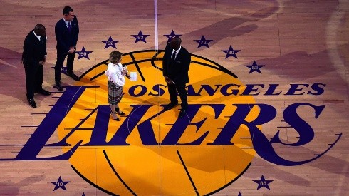 Propietaria de los Lakers habló del fracaso del equipo esta temporada