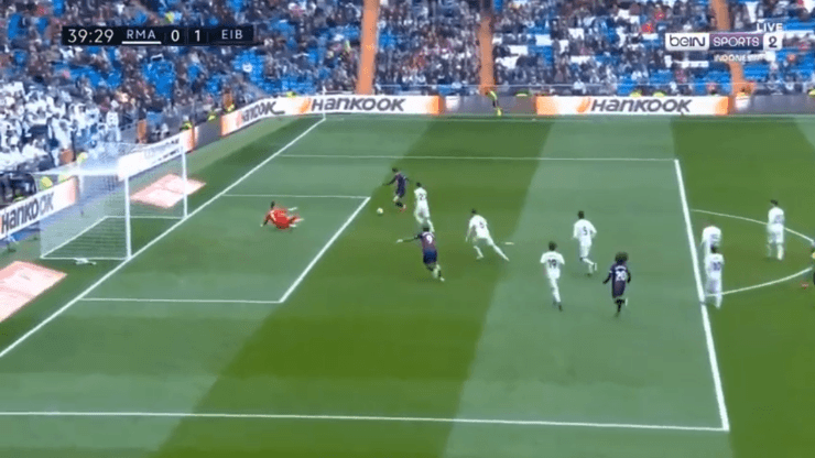 Cardona dejó tirado a Keylor Navas y silenció al Santiago Bernabéu