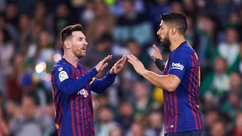 Suárez metió selfie con Messi en el vestuario y la subió a Instagram para festejar
