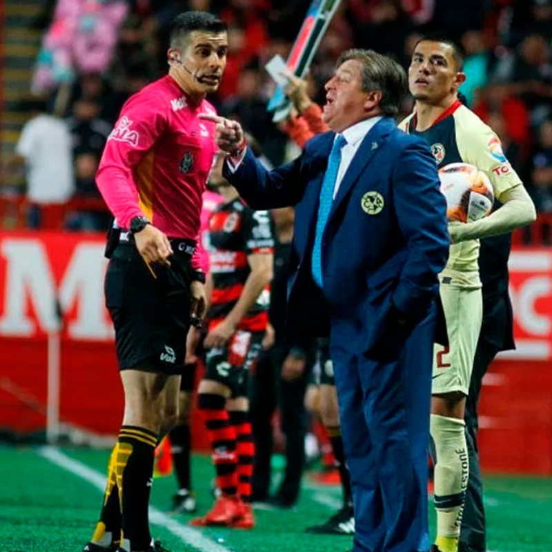 Acusan por conflicto de intereses a un integrante del VAR de Xolos vs. América