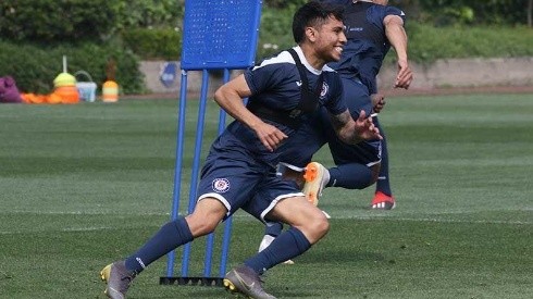 Domínguez es opción en Cruz Azul para el Clásico Joven.
