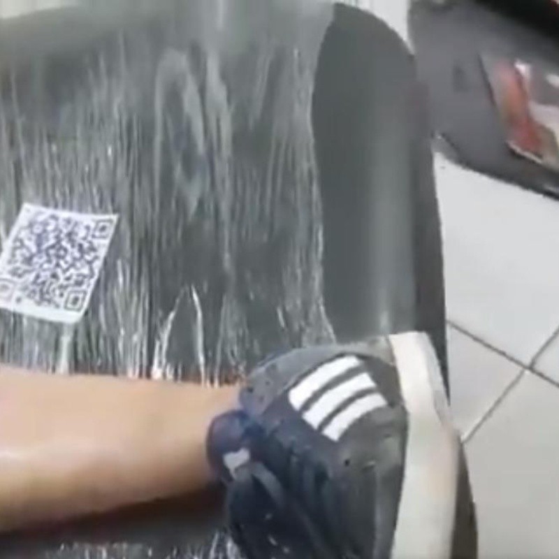 No es broma: se tatuó un código QR que redirecciona a un video de la final entre River y Boca