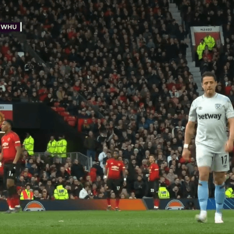 Vale más que un gol: todo Old Trafford despidió a Chicharito con un aplauso