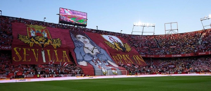SEVILLA ES PASIÓN. El tifo que lució el Sánchez Pizjuán (Foto: Getty).