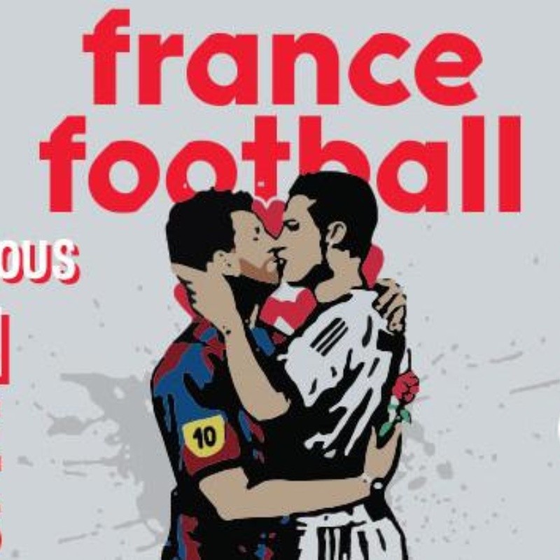 Aún no podemos creerlo: France Football sacó una portada con Lionel Messi y Cristiano Ronaldo besándose