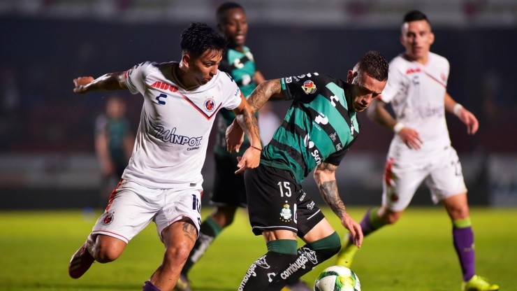 Veracruz va con todo al TAS por Hinostroza contra Santos