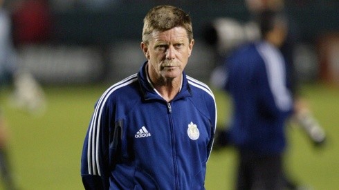 Hans Westerhof como técnico de Chivas.