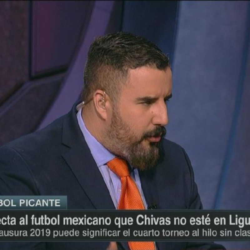 Alvaro Morales explicó el motivo del momento de Chivas