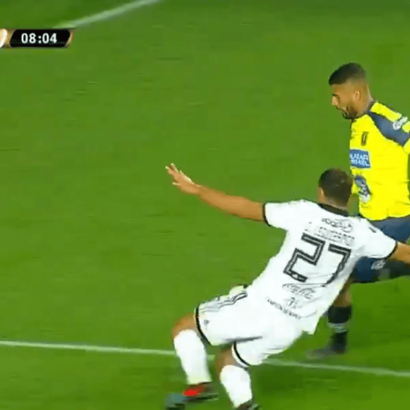 El terrible fallo de Wilmar Roldán en la Copa Libertadores