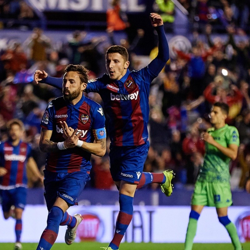 El Levante, que pelea por no bajar de categoría, le ganó al Betis con una goleada histórica