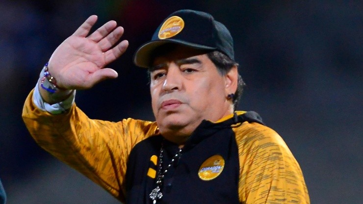 En Fox Sports, a las Chivas les presentaron formalmente a Maradona