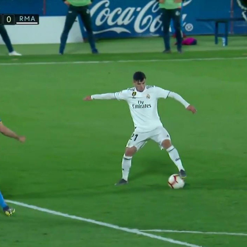 Una locura: el brutal caño de espaldas de Brahim Díaz para Real Madrid