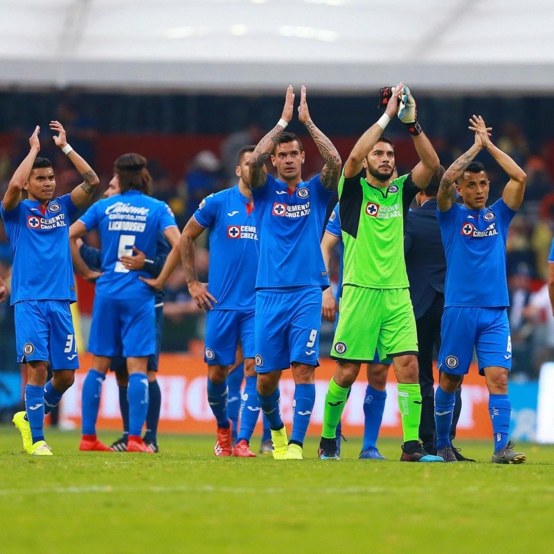 Cruz Azul aseguró su boleto y el de América a la Liguilla al golear a Lobos BUAP