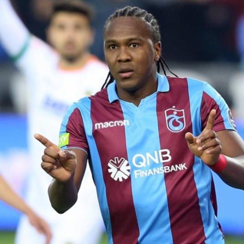 Hugo Rodallega, a un paso del volver al fútbol colombiano