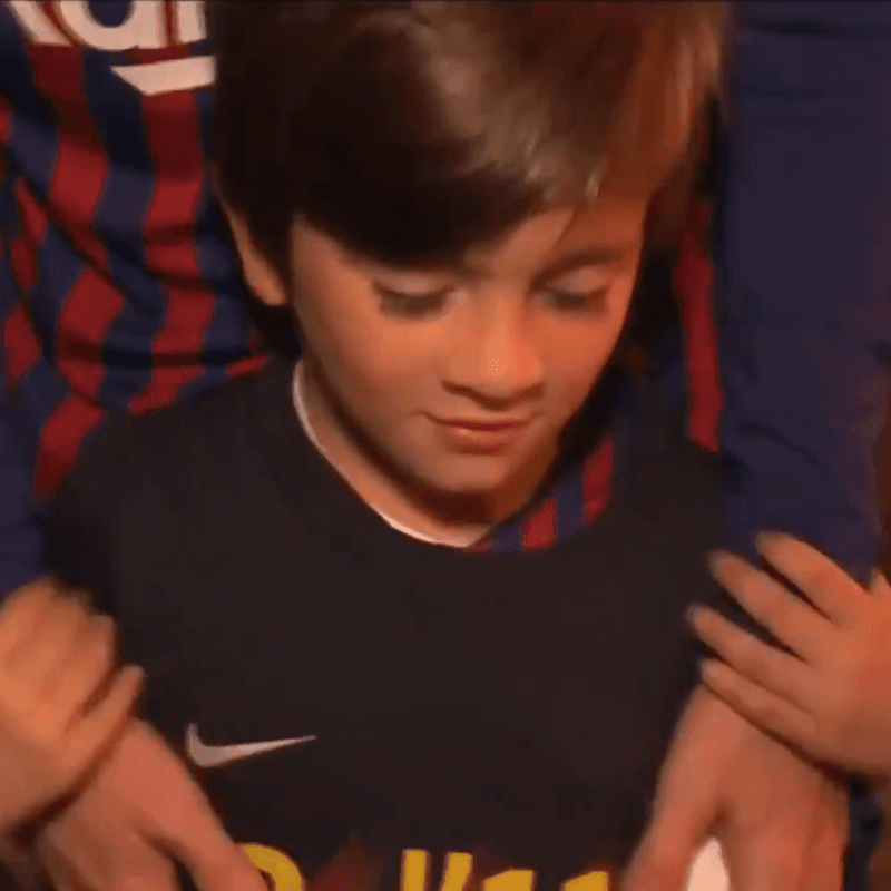 ShowMatch le mostró a Thiago Messi que los niños en Argentina también aman a su papá