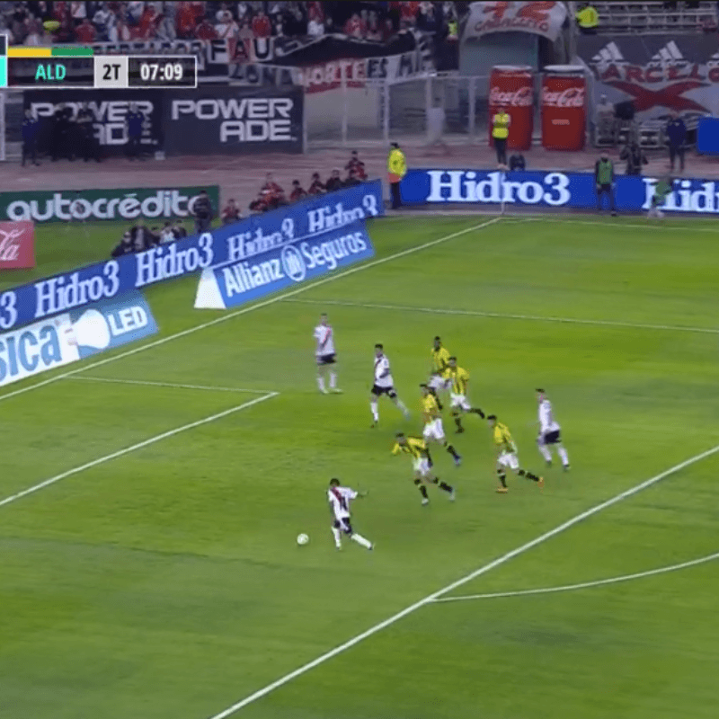 De la Cruz no para: River armó todo a un toque y clavó el 3-0 ante Aldosivi