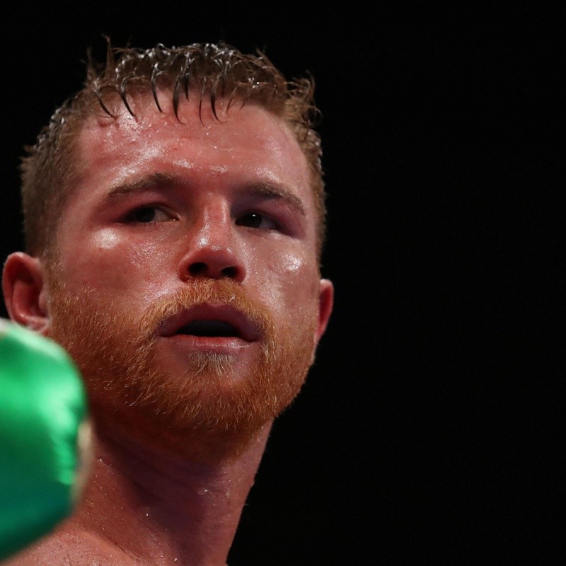 Canelo se lamentó por el trágico accidente de avión de mexicanos que habían ido a ver su pelea