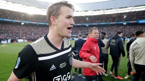 Ajax vería en un seleccionado mexicano a un posible reemplazante para De Ligt
