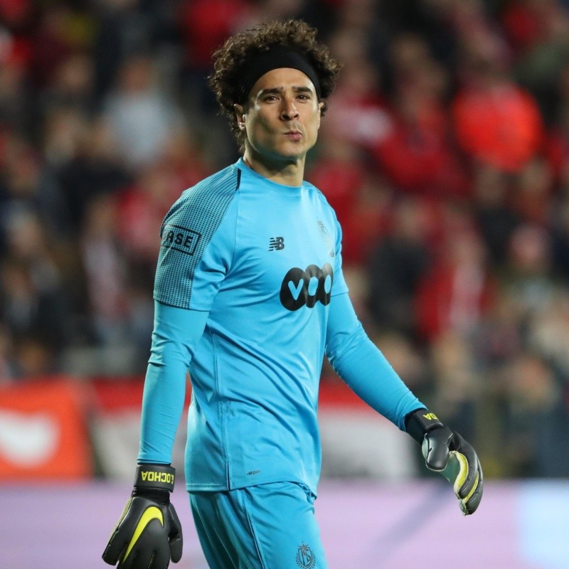 Ochoa homenajeó a Casillas pero Standard Lieja perdió