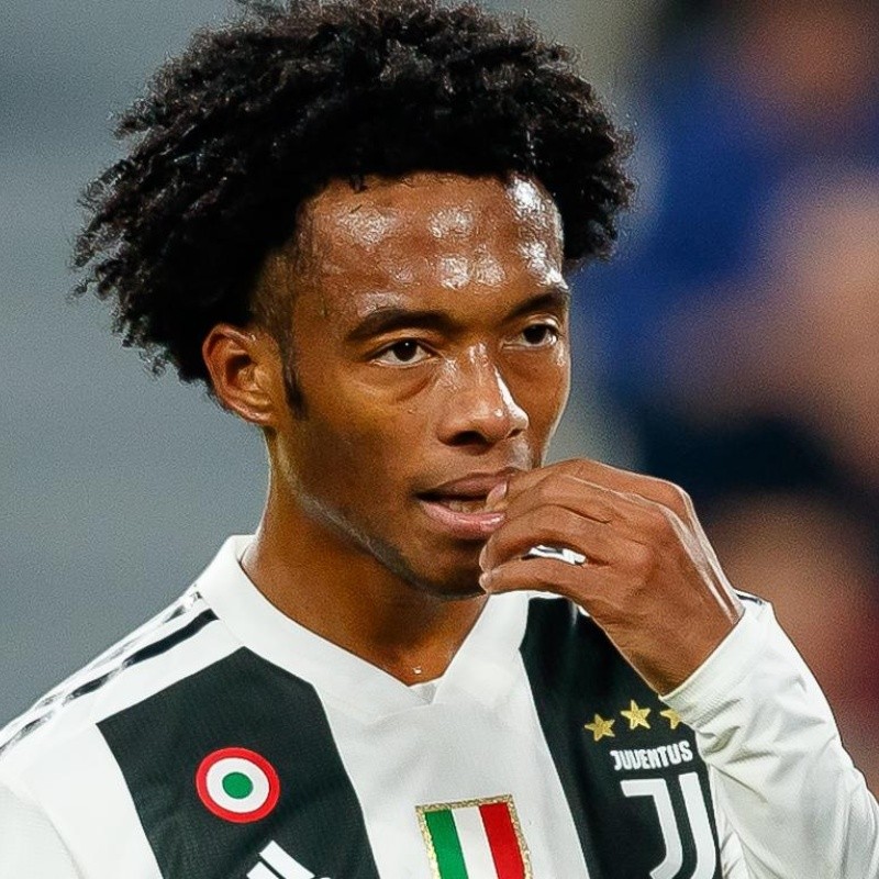 El futuro de Juan Guillermo Cuadrado, en el limbo, tras renuncia de Allegri