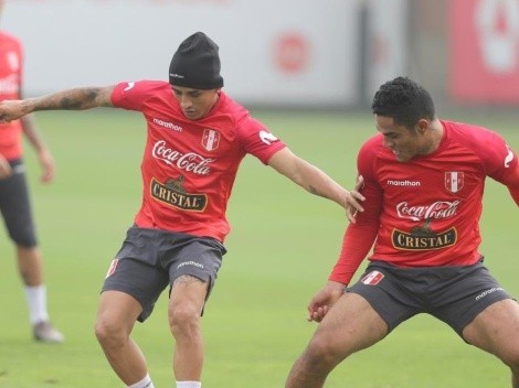 Yoshimar Yotún le da la "bienvenida" a Renato Tapia a Cruz Azul