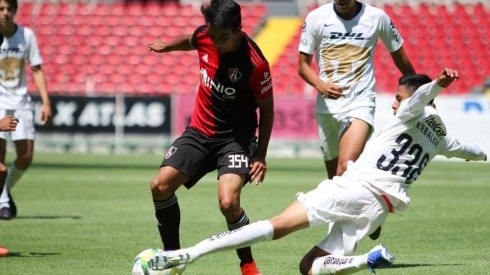 Pumas empató a tres goles en el partido de ida.