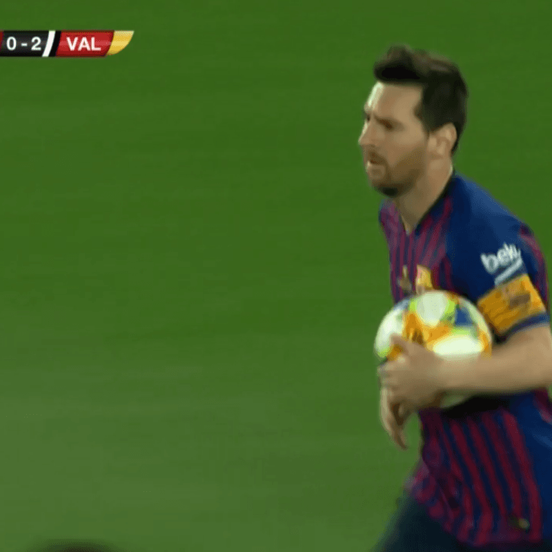 Cuando Barcelona estaba muerto, Messi apareció para descontar ante Valencia y poner la final al rojo vivo