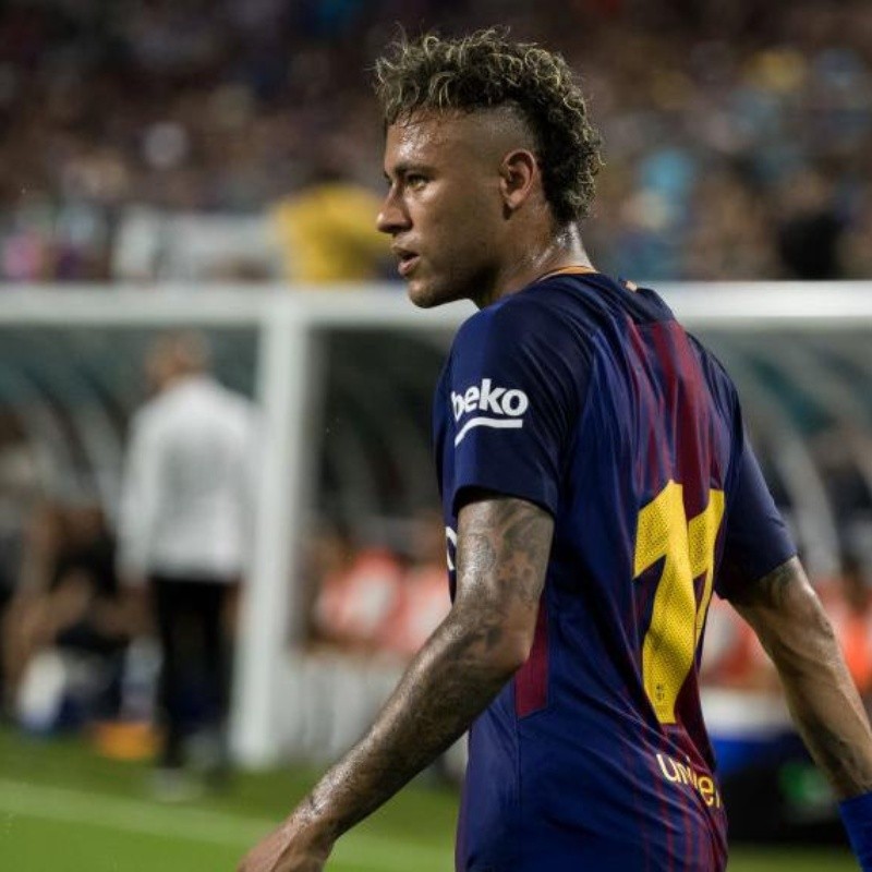 La prensa catalana dice que Neymar volverá a ofrecerse al Barcelona